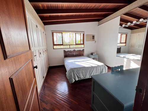 Imagen 7 de 18 de Se Vende Casa 2400m2 5h+s/ 4b+s/ 10p Cerro Verde