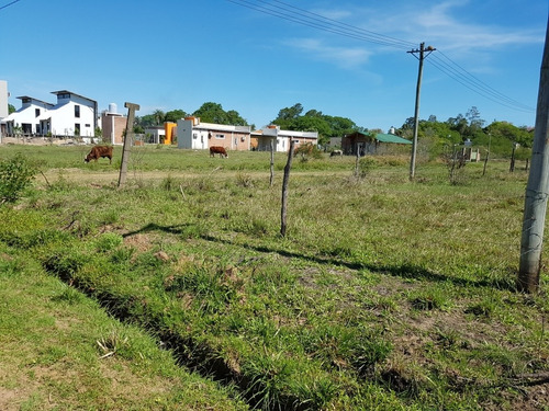 Imagen 2 de 5 de Lote De 30x30 Metros En Paso De La Patria Corrientes Ubicado En Una Esquina