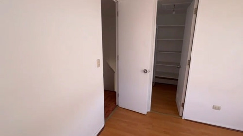 Venta De Casa En Avenida Santa Luisa, Quilicura