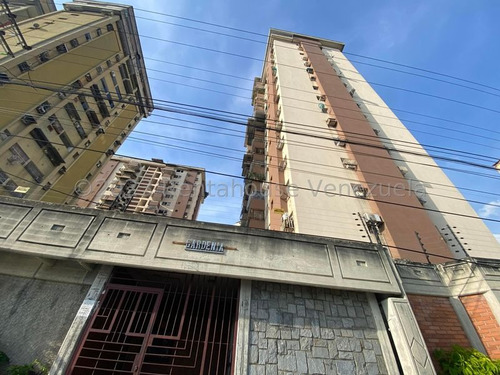 Apartamento En Venta En Residencias El Centro Zona Privilegiada 24-5377 Holder 