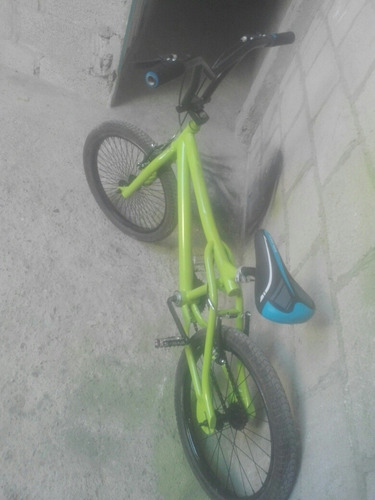 Imagen 3 de 3 de Bicicleta De Bmx Aro 20