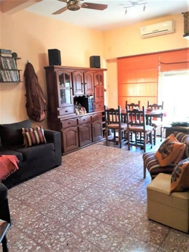 Imagen 6 de 16 de Departamento 2 Ambientes Al Frente Con Balcon