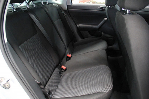 Imagem 9 de 14 de Volkswagen Polo 1.6 Msi Total Flex Manual