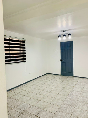 Via Local Uno 2 Dorm 1 Baño Piso 2 Lado Hispano Británico