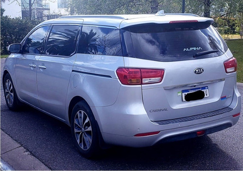 Kia Carnival Ex 2.2 At Crdi 7 Asientos Gris 5p Premium 2017