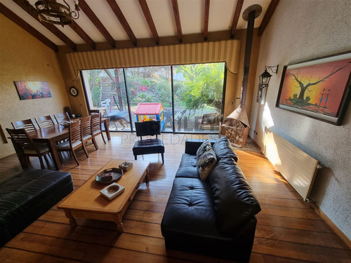 Casa En Arriendo De 5 Dorm. En Viña Del Mar