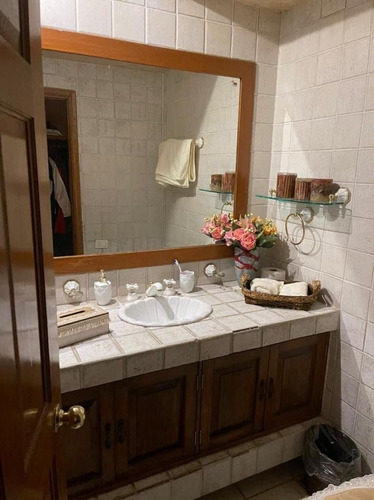 Casa En Venta En Carretera A Huimilpan, Queretaro.