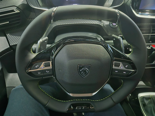 Peugeot 2008 1.0T Gt