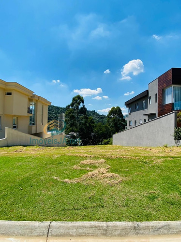Imagem 10 de 29 de Excelente Lote - Tamboré 11 - Em Uma Das Melhores Ruas Do Condomínio - Leve Declive - 560 M2 - 827