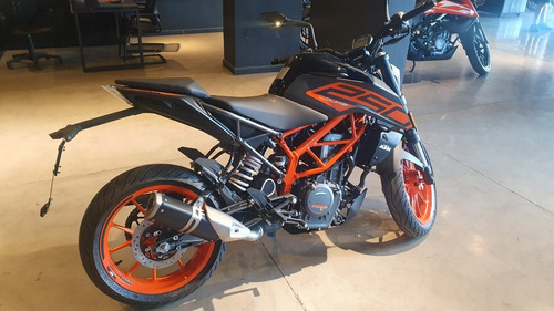 Imagen 4 de 24 de Duke 250 2023 0km Ktm Financiación A Tna 0 % -no Dolar Blue
