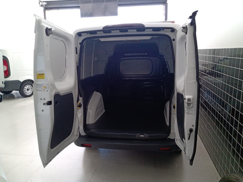 Imagem 5 de 8 de Fiat Fiorino Hard Working 2020 Completa
