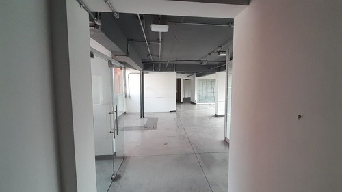 Excelente Oficina Con Terraza En Polanco (150m2)