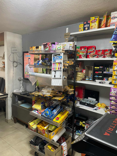Venta De Casa 3 Recámaras Y Local Comercial En Héroes Tecama