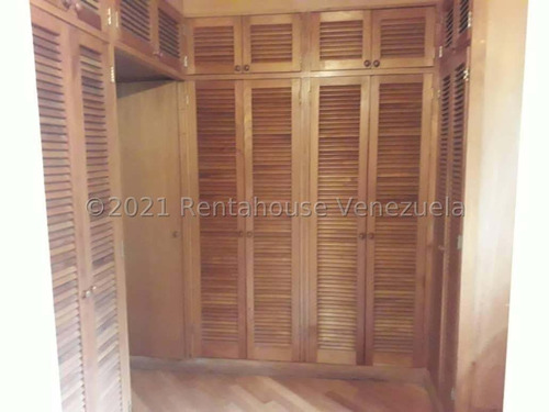 Town House En Venta 23-23344 En Oripoto