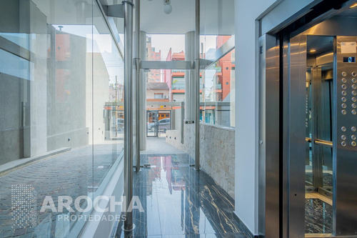 Departamento En Venta 2 Ambientes Quilmes Centro, Con Cochera