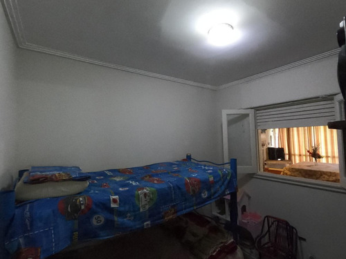 Imagen 7 de 11 de Casa Con Jardín Y Piscina - Parque Avellaneda