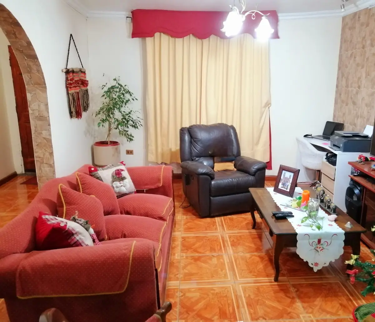 Imagen 1 de 10 de Casa En Venta Calle Transito - Quinta Normal