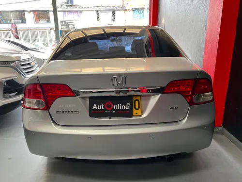 Honda Civic 1.8 Ex 4 p