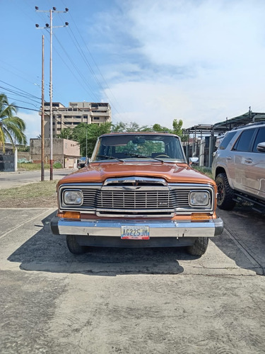 Jeep Wagoneer