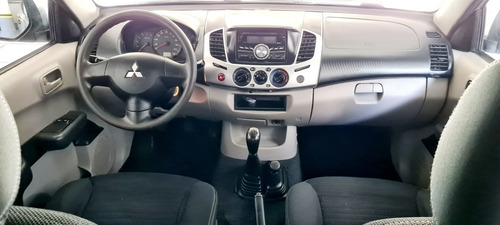 Imagem 3 de 4 de Mitsubishi L200 2018 3.2 Triton Glx Cab. Dupla 4x4 4p