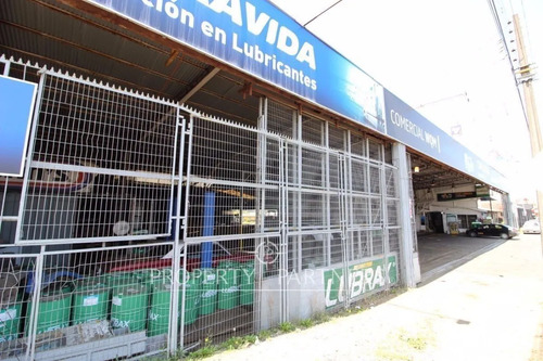 Gran Local Comercial En Avda. Caupolicán
