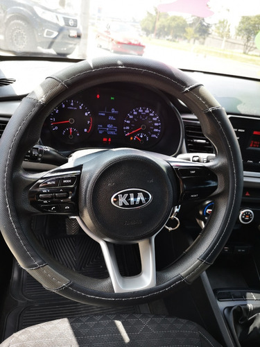 Imagen 8 de 15 de 2019 Kia Rio L