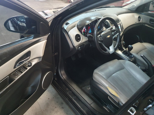 Imagen 10 de 21 de Chevrolet Cruze Sedan 4 Puertas 1,8 Ltz Nafta 2015 Manual