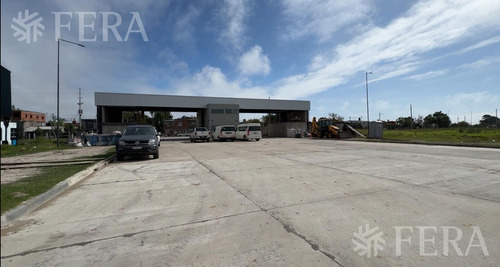 Alquiler De Nave Industrial De 1140 M2 En Intepark