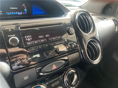 Toyota Etios 1.5 X PLUS SEDAN 16V FLEX 4P AUTOMÁTICO