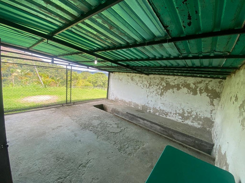 Excelente Oportunidad De Inversion Vendemos Terreno Con Casa En El Hatillo Em