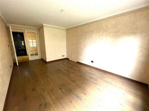 Departamento En Arriendo De 3 Dorm. 2 Estac. En Las Condes