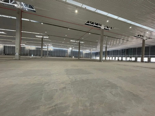 Bodega De 2.000 M² En Condominio En San Bernardo