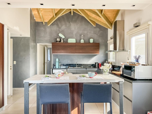 Imagen 9 de 30 de Casa A La Venta Al Río - Barrio San Isidro Labrador- Benavidez-tigre