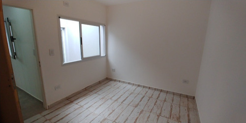 Imagen 5 de 12 de Departamento Tipo Casa En Alquiler En Lanus Oeste