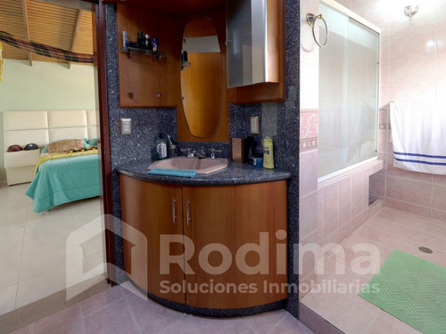 Apartamento En El Limón, Avenida Principal