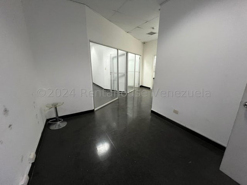 Local Comercial En Venta Los Palos Grandes Mls #25-2604 Kn