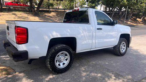 Chevrolet Silverado 4.3 Cab Regular V6 Aa Cd At