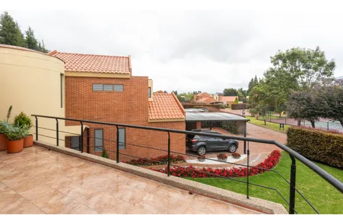 Casa En Venta En Guaymaral. Cod V6724