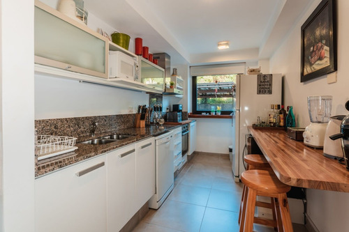 Imagen 10 de 14 de Apartamento De Categoría En Punta Del Este, Frente Al Mar, Con Las Increíbles Vistas Que Ofrece Punta Ballena. Impecable !!