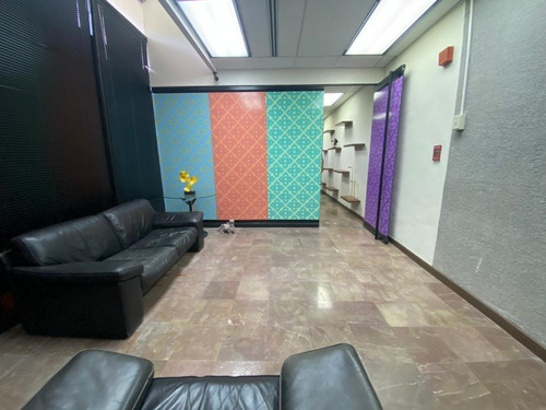 Imagen 2 de 6 de Se Vende Local Comercial 3o/2b/3p 350m² La Lagunita