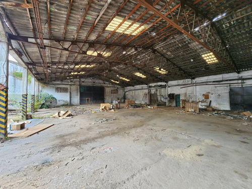 Imagen 7 de 20 de Fraccion 3217 M² C/galpón 2300 M² A Refaccionar O Demoler En San Justo