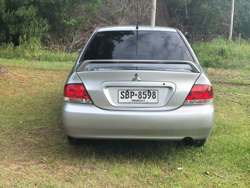 Mitsubishi Lancer 1.6 Glxi