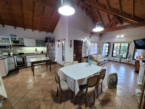 Imagen 2 de 13 de En Venta - Hermosa Propiedad En Country Club Banco Provincia Ubicada En Sector Iii - 3 Dormitorios - Pileta