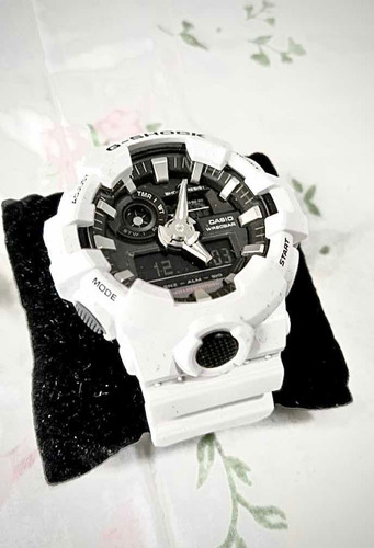 Relógio Casio G-shock Ga-700-7adr - Usado