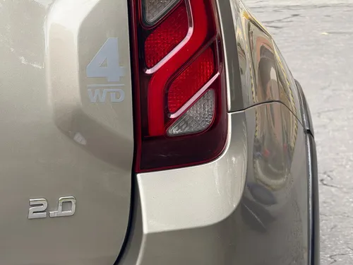 Renault Duster 2.0 Dynamique 4X4 MT