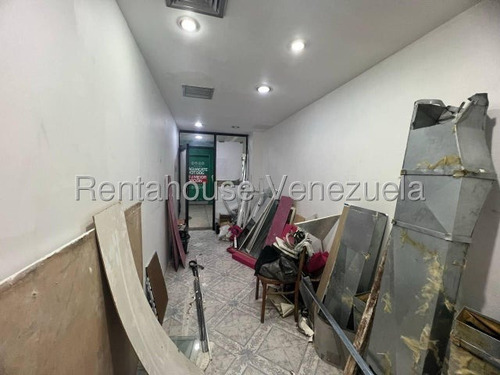 Local En Venta En C.c. Galerias Plaza En Maracay Zp