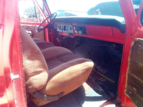 Imagen 10 de 11 de Ford F-600
