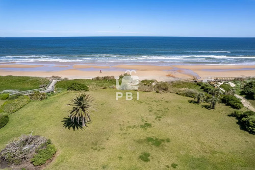 Casa De 6 Dormitorios En Solana, Punta Ballena - Ref : Pbi235