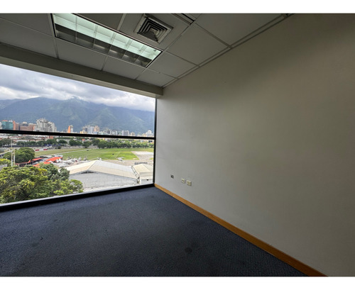 Chuao/cubo Negro/ofc 479m2/en Alquiler