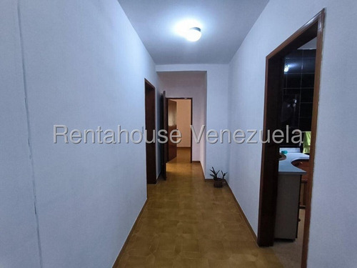 Alquiler - Anexo Residencial - La Trinidad Mls: 25-9673 S.m.